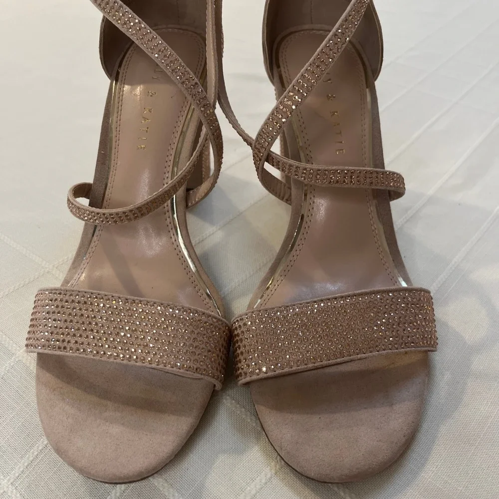 Women's Blush Strappy Block Heel Sandals - Picture 9 of 15